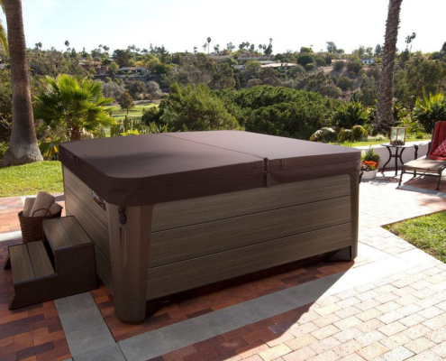 How Do You Know It's Time to Replace Your Hot Tub Cover