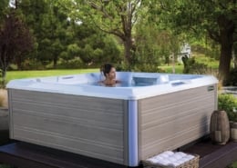 What Does a Hot Tub Actually Cost to Run Each Month in Oklahoma | Fiesta Pools and Spas | Fiesta Pools and Spas What Does a Hot Tub Actually Cost to Run Each Month in Oklahoma